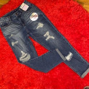 Fashion nova distressed mom jeans ✨👖💖